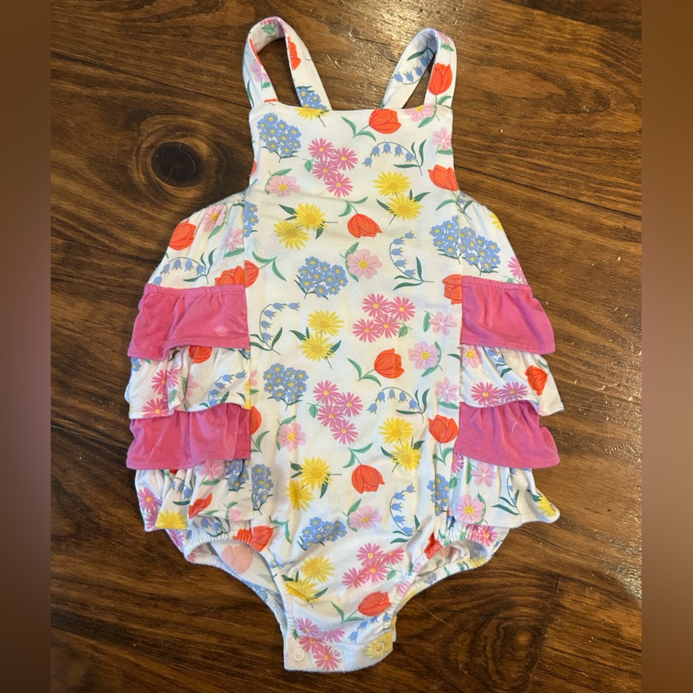 Angel Dear bamboo Baby Romper with Multicolor Accents